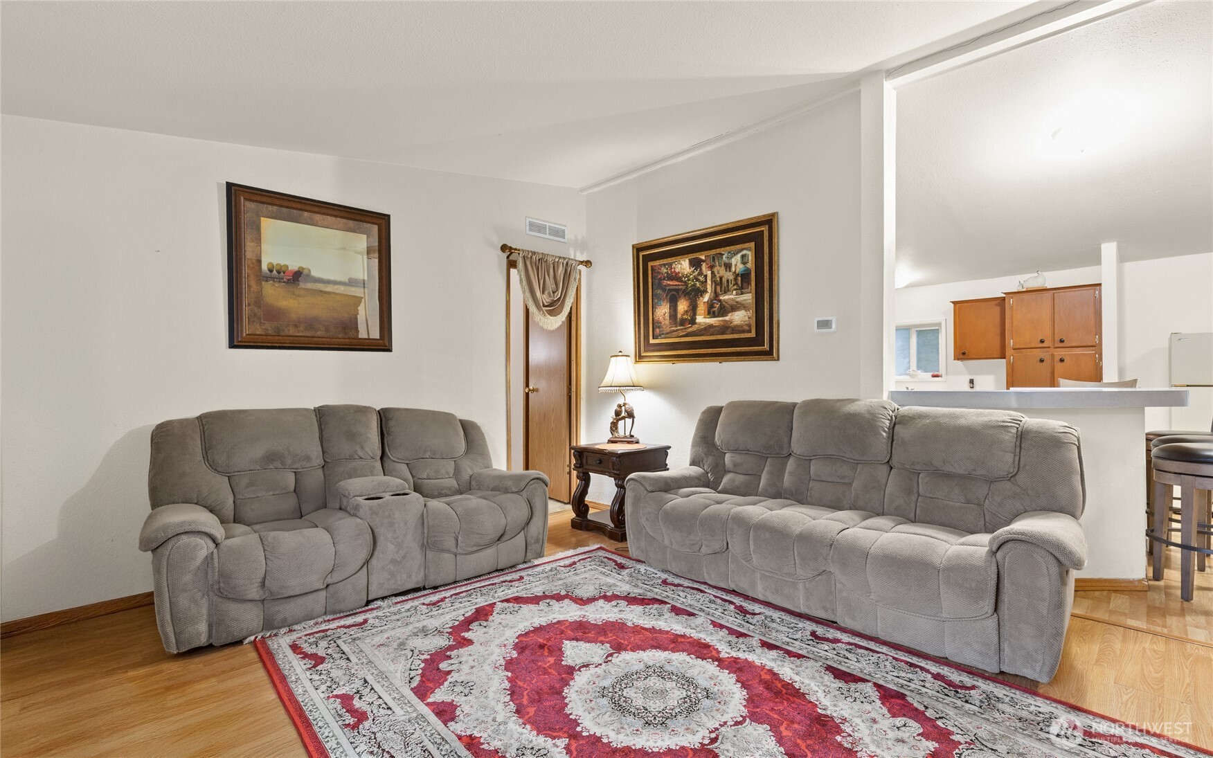 607 37th Street SE 81