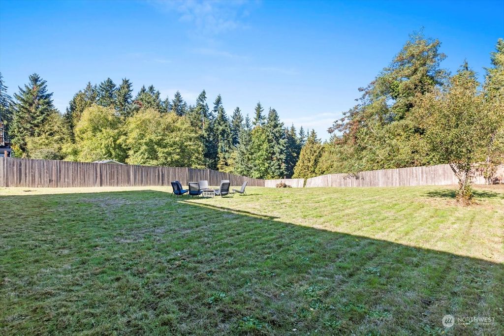 Photo of 5911 164th Place SW, Lynnwood, WA 98037 (MLS # 2172324)