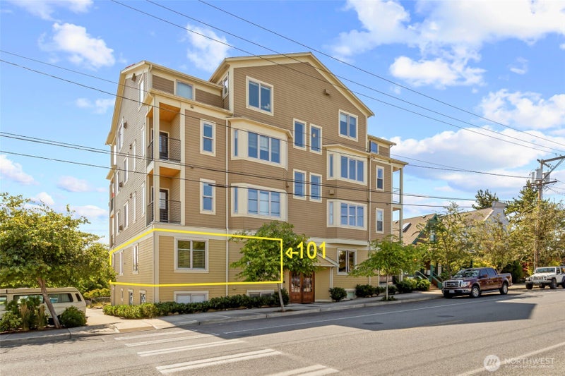 1215 Lawrence Street 101