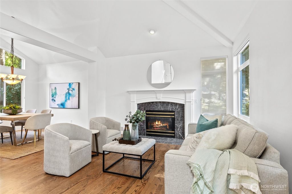 Photo of 11016 166th Place NE, Redmond, WA 98052 (MLS # 2501382)