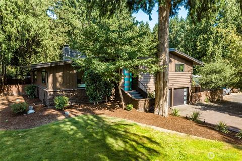 Photo of 405 Shadow Lane NE, Olympia, WA 98506 (MLS # 2415130)