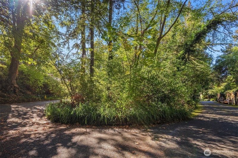 19339 11th Avenue NW