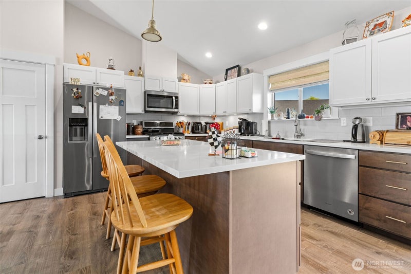 25 Columbia View Drive