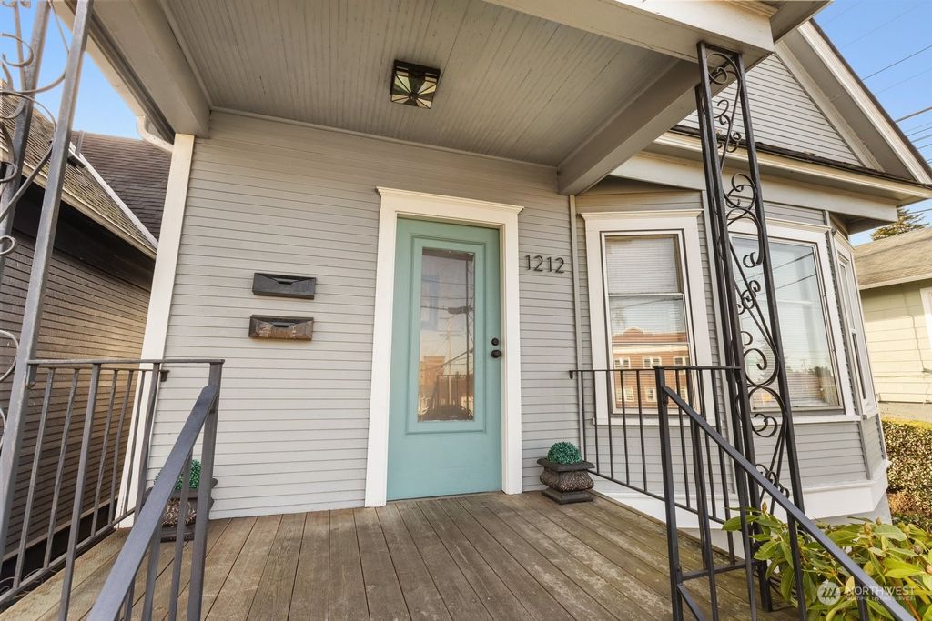 Photo of 1212 Pacific Avenue, Everett, WA 98201 (MLS # 2030614)