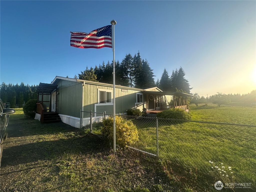 Photo of 1090 HWY 603, Chehalis, WA 98532 (MLS # 2533184)