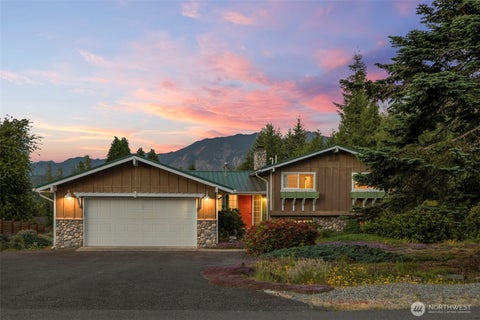 Photo of 8516 375th Avenue SE, Snoqualmie, WA 98065 (MLS # 2538837)
