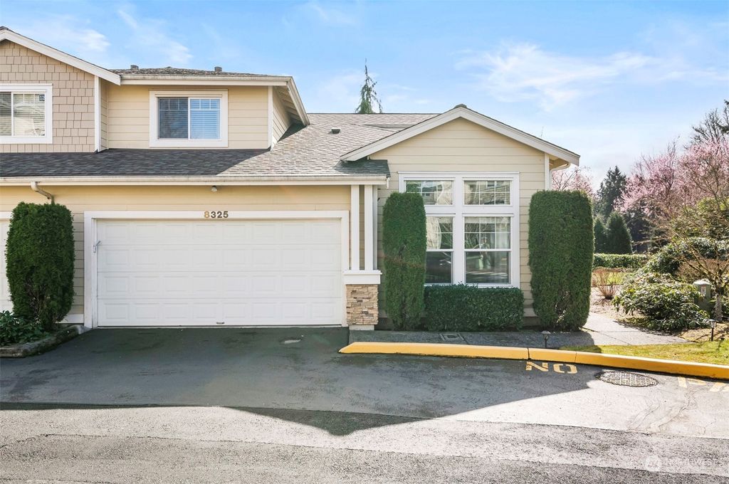 Photo of 8325 NE 140th Street, Kirkland, WA 98034 (MLS # 2197601)