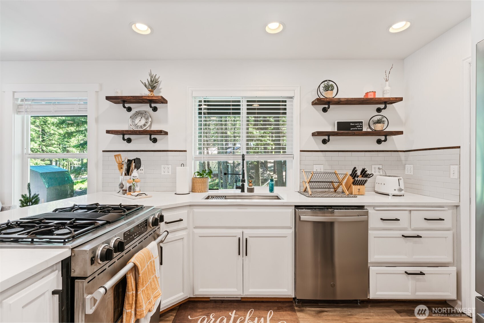 221 Gunther Loop Road