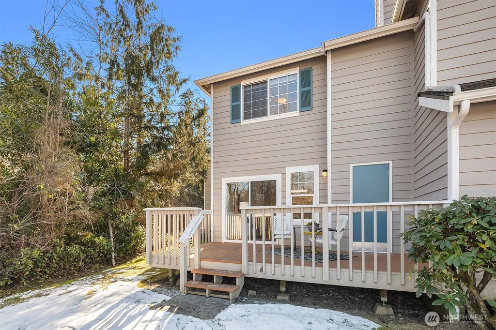 Photo of 7248 NE 171st Lane, Kenmore, WA 98028 (MLS # 2332199)