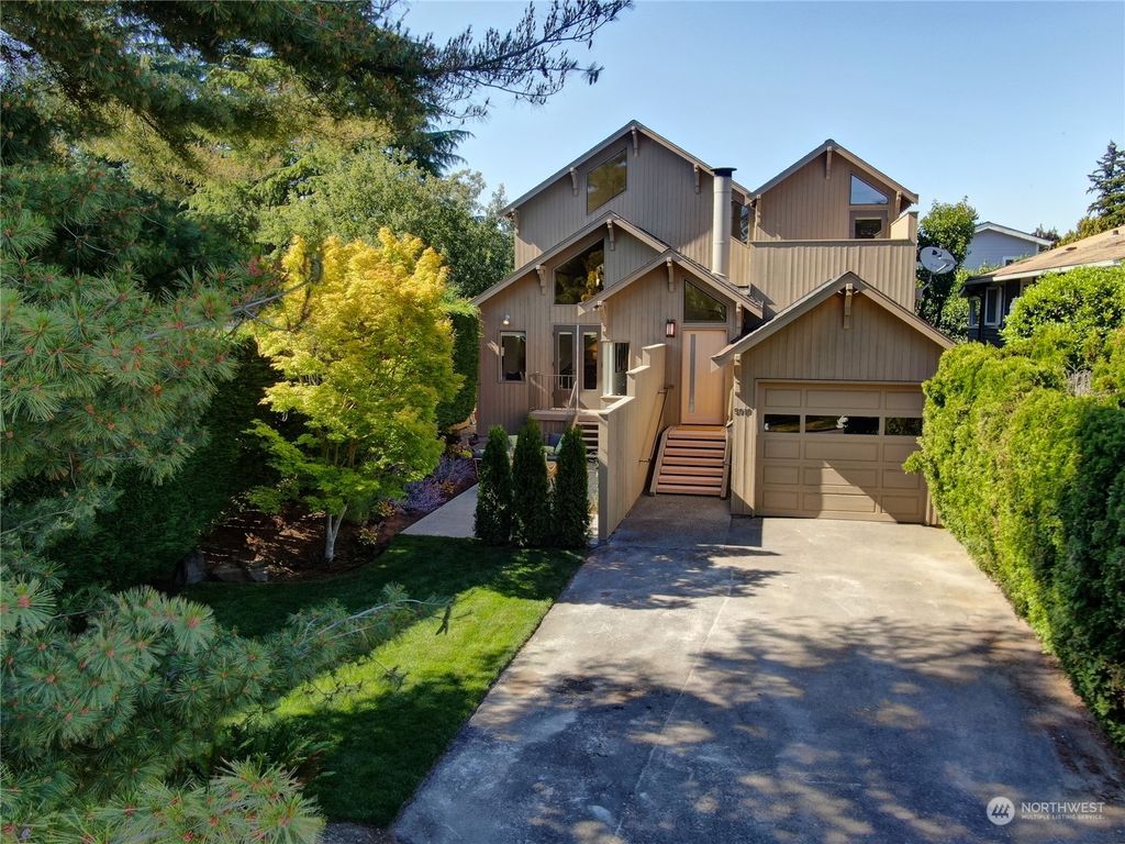 Photo of 5012 SW Dawson Street, Seattle, WA 98136 (MLS # 2254203)