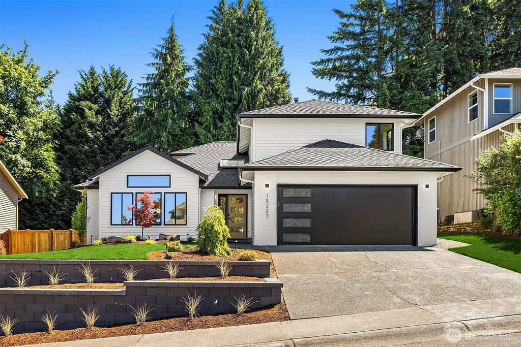 Photo of 15227 NE 71st Court, Redmond, WA 98052 (MLS # 2389734)