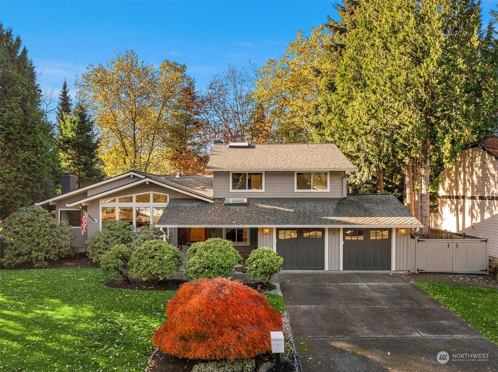 Photo of 11 Lopez Key, Bellevue, WA 98006 (MLS # 2308555)