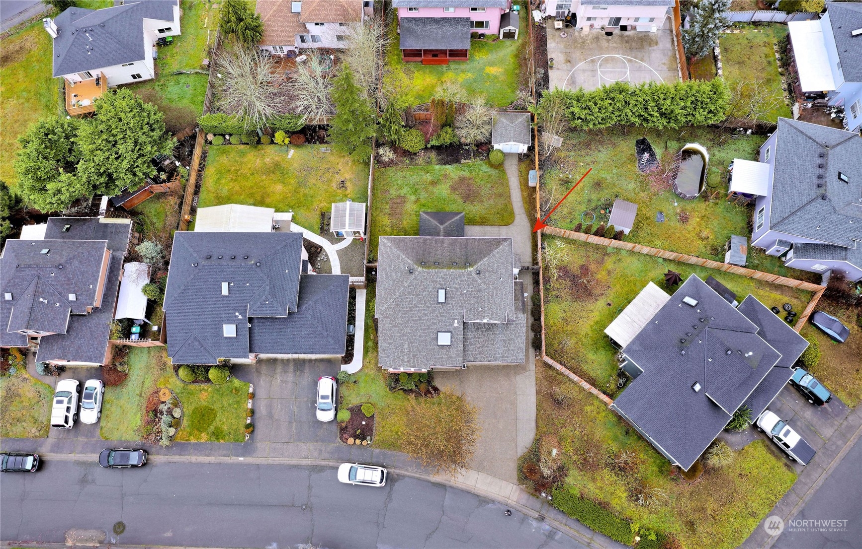 Federal Way, Washington 98023, United States, 4 Bedrooms Bedrooms, ,3 BathroomsBathrooms,Residential,Pending,12642