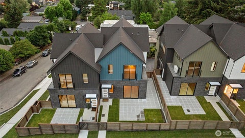 Photo of 18603 104th Avenue NE #B, Bothell, WA 98011 (MLS # 2540890)