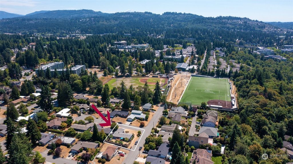 Photo of 14202 SE 23rd Street, Bellevue, WA 98007 (MLS # 2147523)