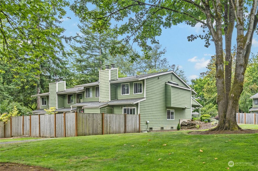 Photo of 13215 SE 256th Street #C1, Kent, WA 98042 (MLS # 2139932)