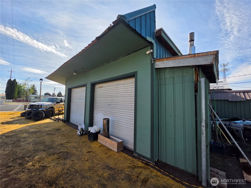 319 N Main Street A & B