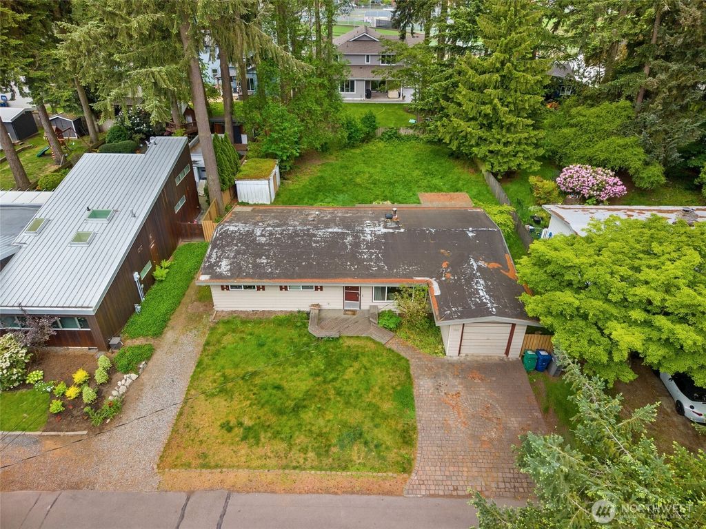 Photo of 7517 123rd Avenue NE, Kirkland, WA 98033 (MLS # 2529376)