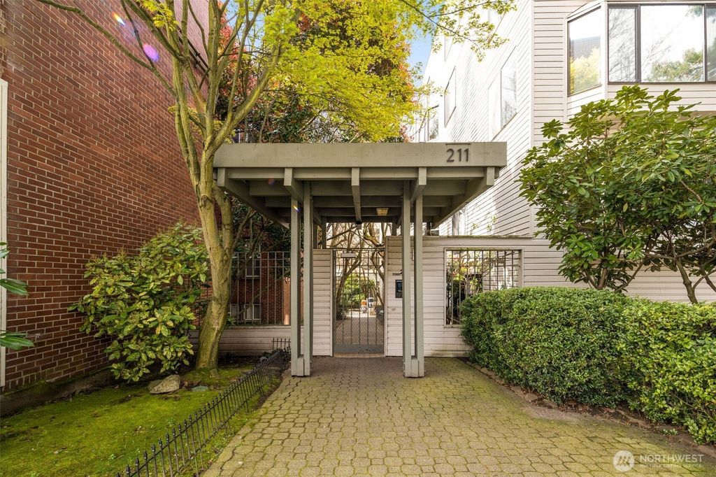 Photo of 211 Summit Avenue E #S114, Seattle, WA 98102 (MLS # 2499814)