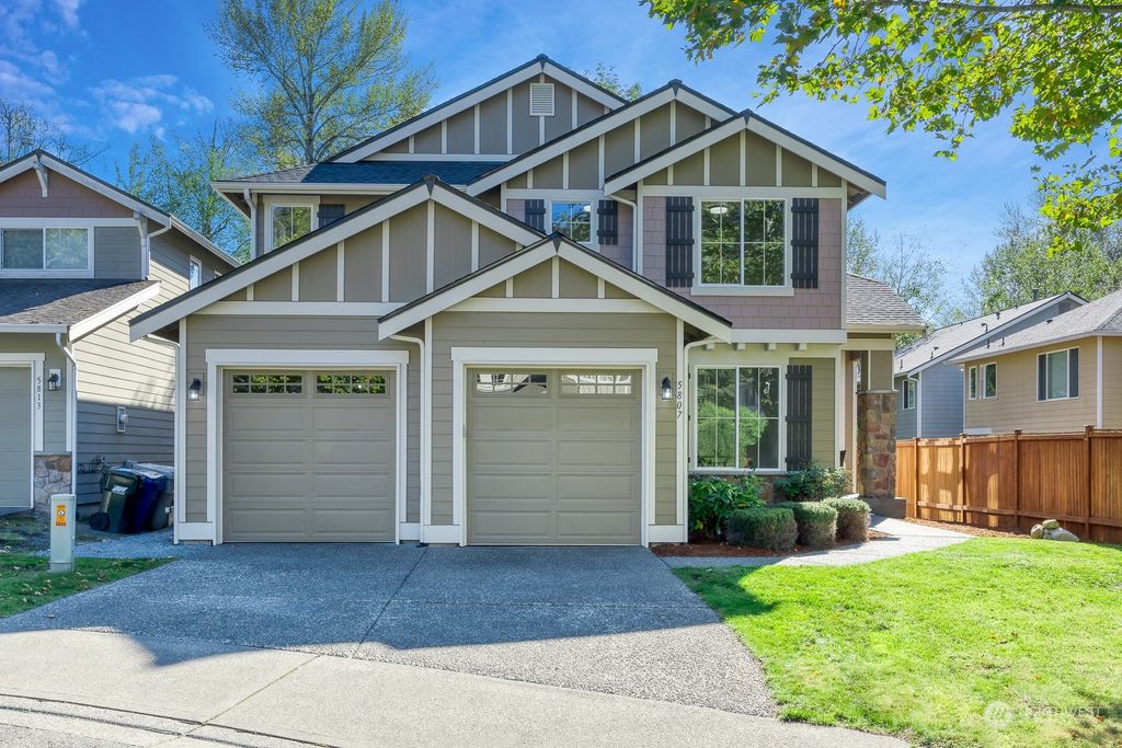 Photo of 5807 NE 1st Street, Renton, WA 98059 (MLS # 2299916)