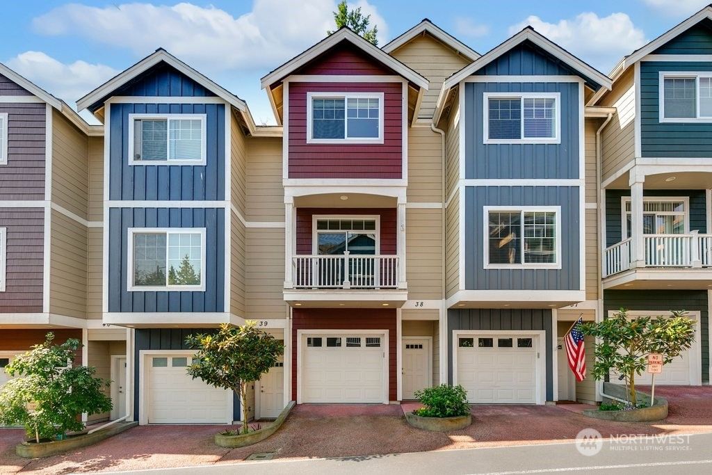 Photo of 4804 215th Lane SW #38, Mountlake Terrace, WA 98043 (MLS # 2132466)
