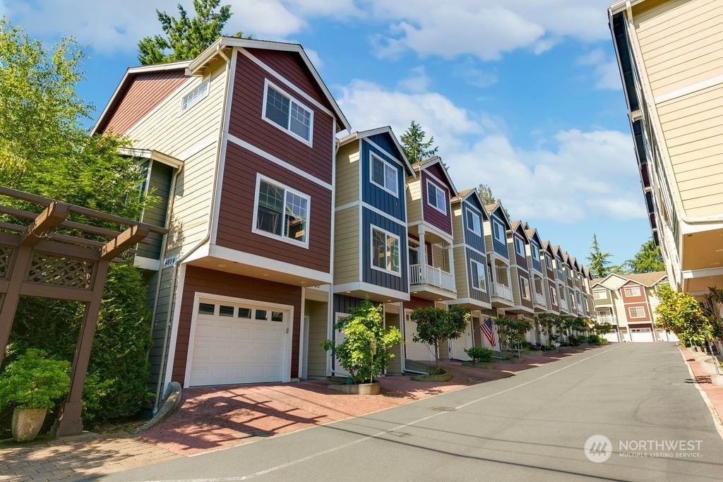 Photo of 4804 215th Lane SW #38, Mountlake Terrace, WA 98043 (MLS # 2132466)