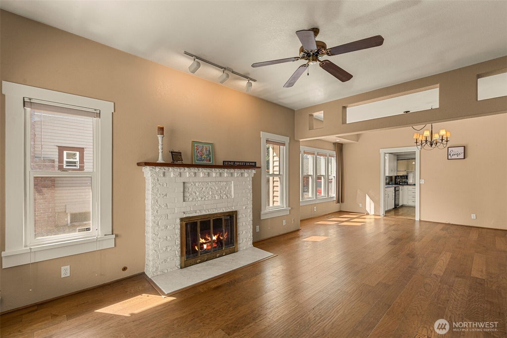 Photo of 900 Okanogan Avenue, Wenatchee, WA 98801 (MLS # 2576411)