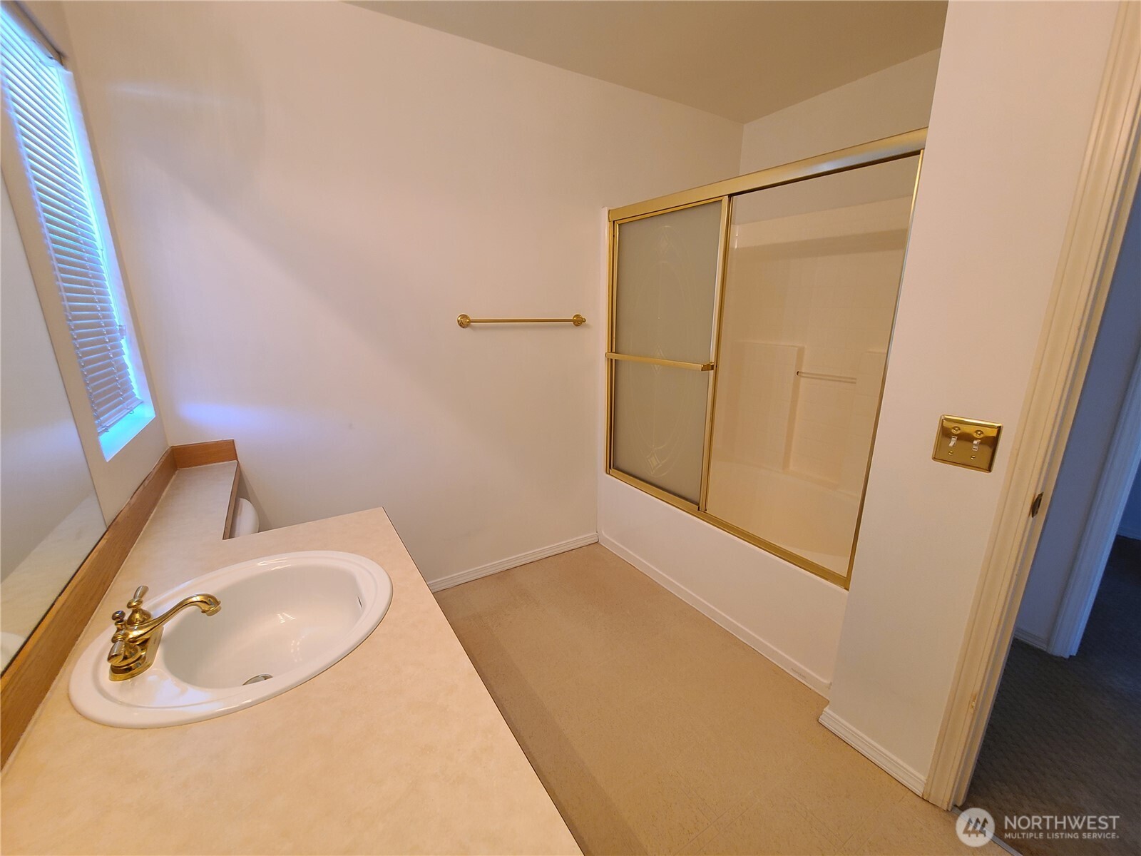 6119 S 233rd Street 19-6