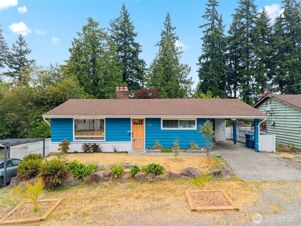 Photo of 11515 7th Avenue NE, Seattle, WA 98125 (MLS # 2406570)
