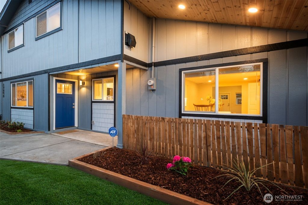 Photo of 17245 SE 262nd Street, Covington, WA 98042 (MLS # 2509250)