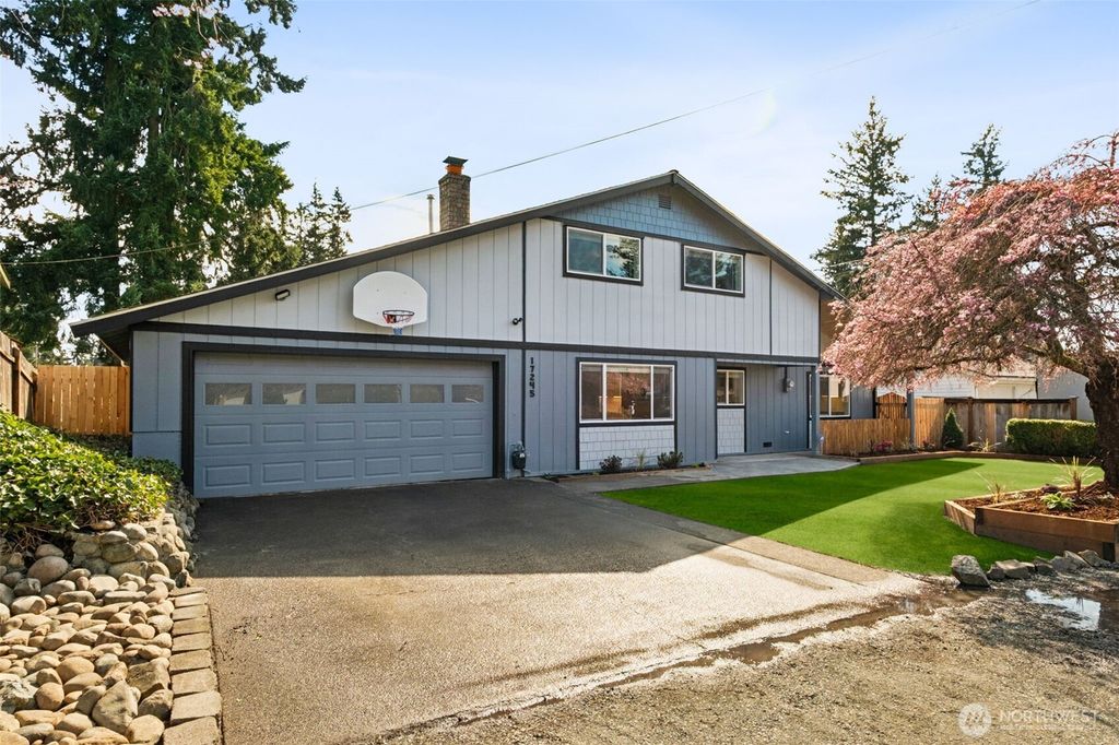 Photo of 17245 SE 262nd Street, Covington, WA 98042 (MLS # 2509250)