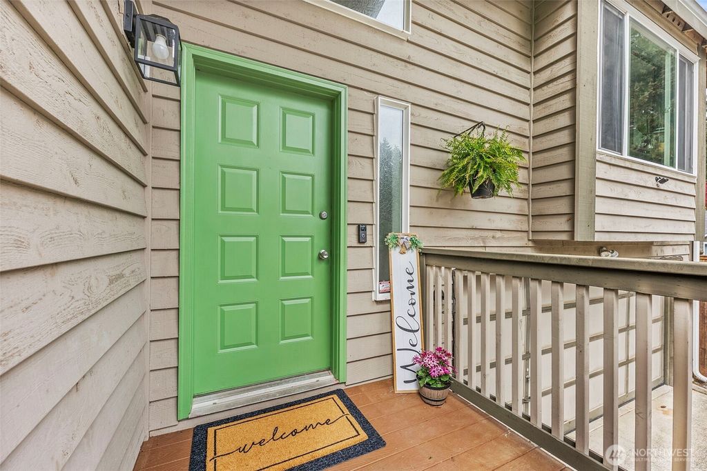 Photo of 18818 79th Avenue Ct E, Puyallup, WA 98375 (MLS # 2515517)
