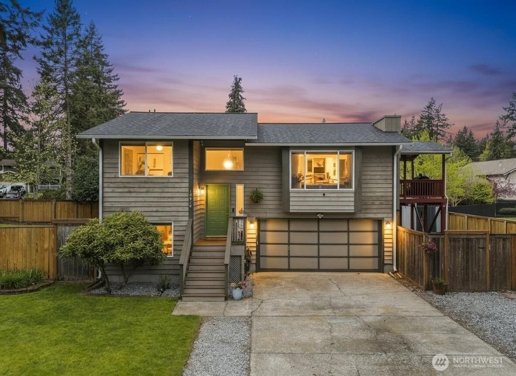 Photo of 18818 79th Avenue Ct E, Puyallup, WA 98375 (MLS # 2515517)
