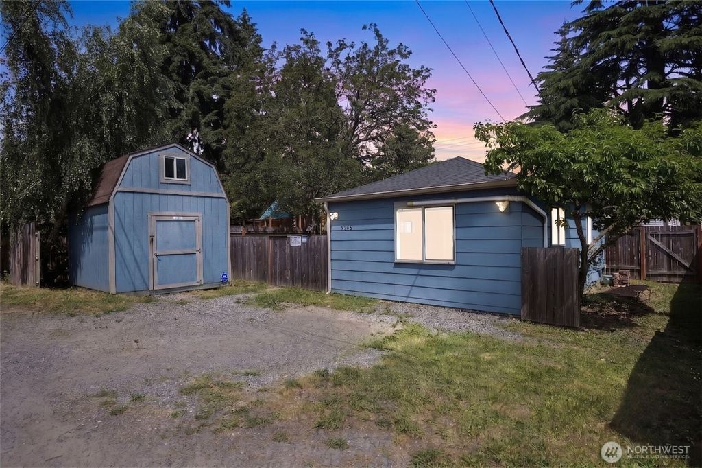 Photo of 9745 Evanston Avenue N #B, Seattle, WA 98103 (MLS # 2543501)