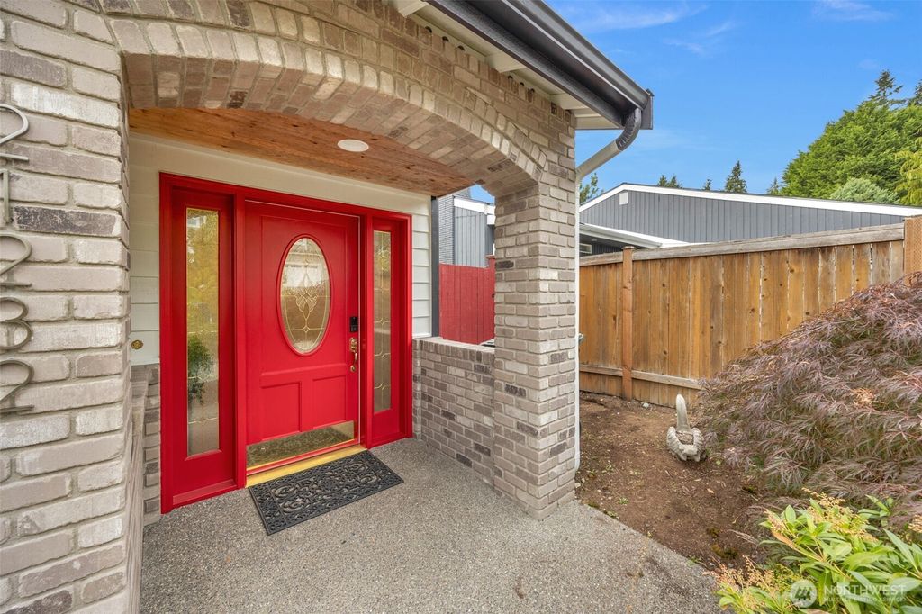 Photo of 21232 92nd Place W, Edmonds, WA 98020 (MLS # 2450883)