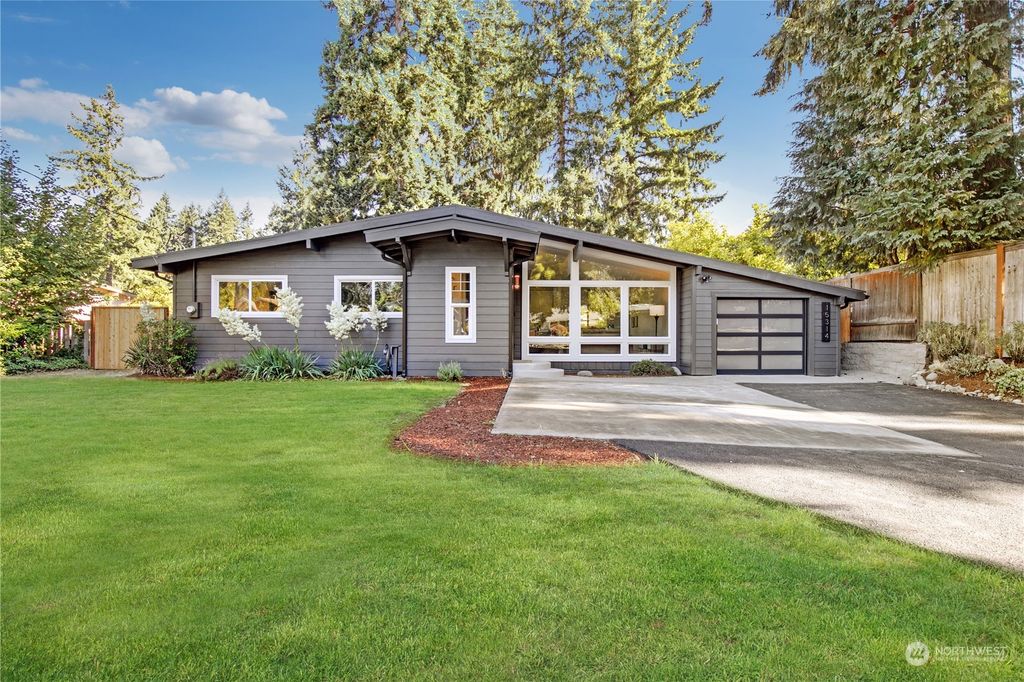 Photo of 15314 SE 20th Street, Bellevue, WA 98007 (MLS # 2141810)