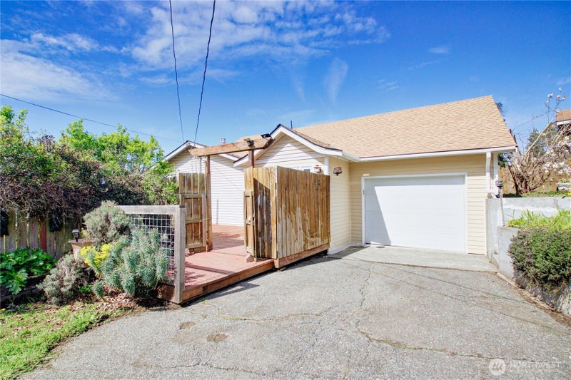 818 Serene View Road