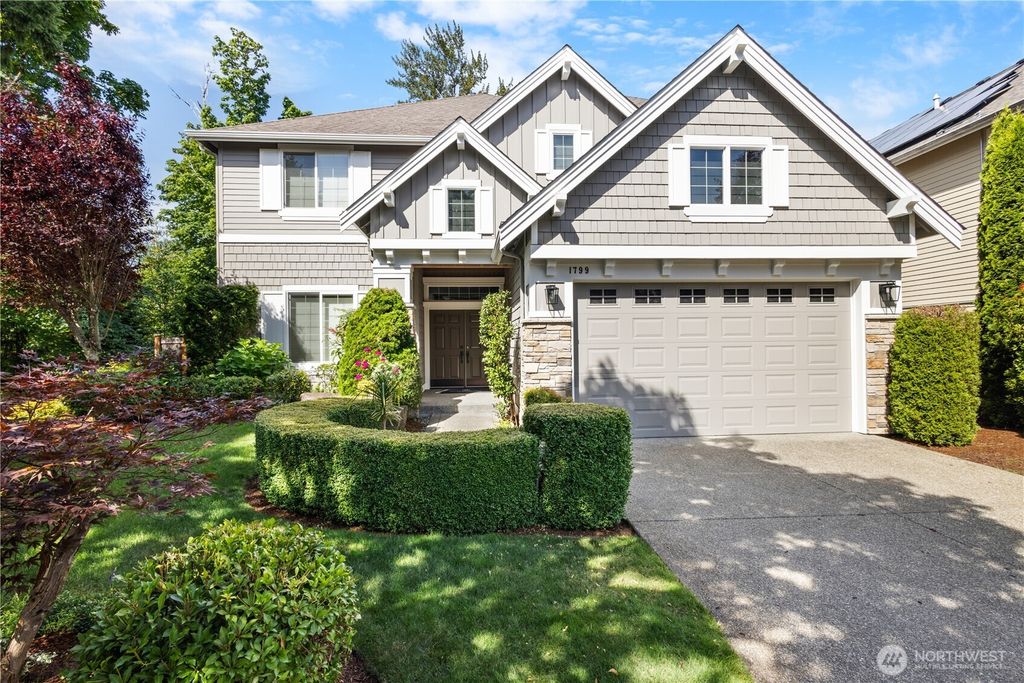 Photo of 1799 271ST Avenue SE, Sammamish, WA 98075 (MLS # 2408396)