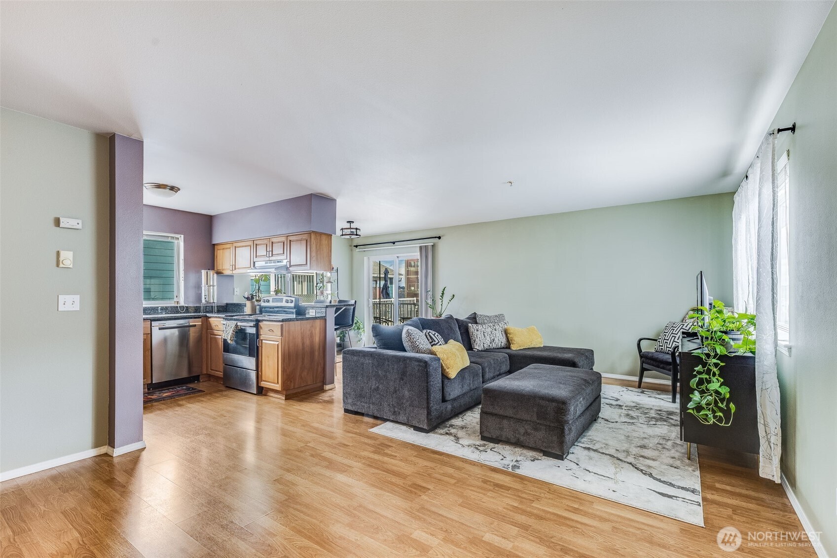218 Broadway 8