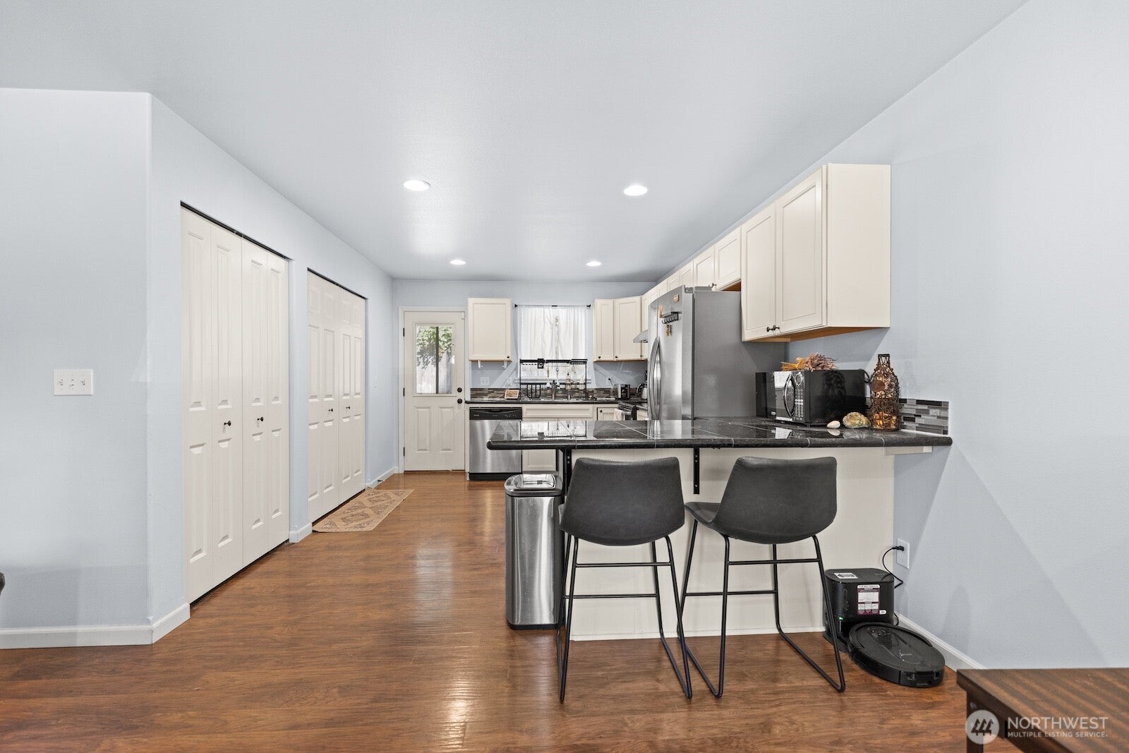 100 NE Galley Way