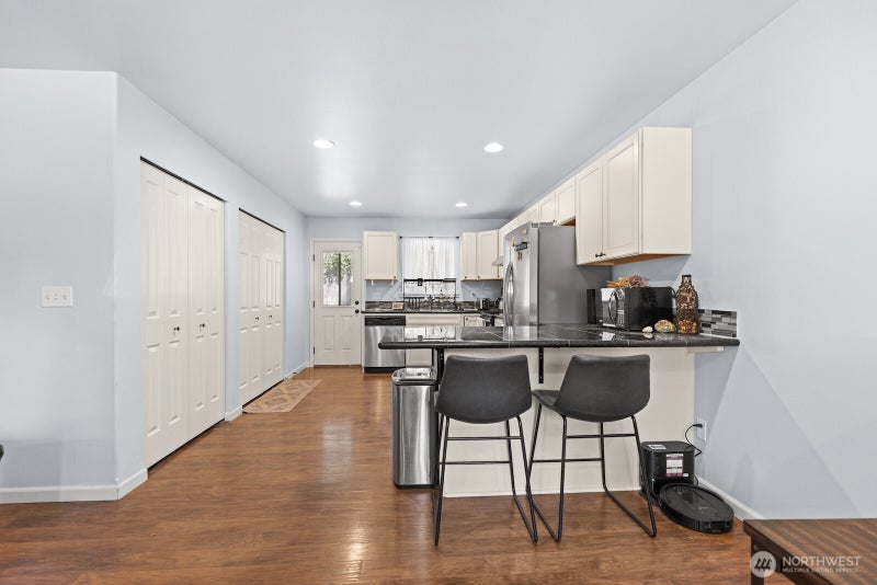 100 NE Galley Way