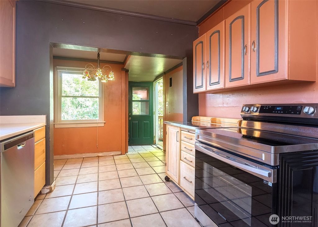 Photo of 2214 N 60th Street, Seattle, WA 98103 (MLS # 2513956)