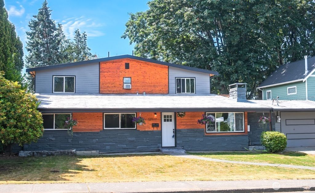 Photo of 12027 78th Avenue S, Seattle, WA 98178 (MLS # 2397367)
