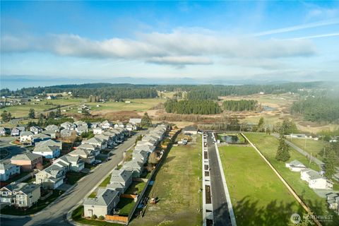 883 NW Shire Street Oak Harbor WA 98277
