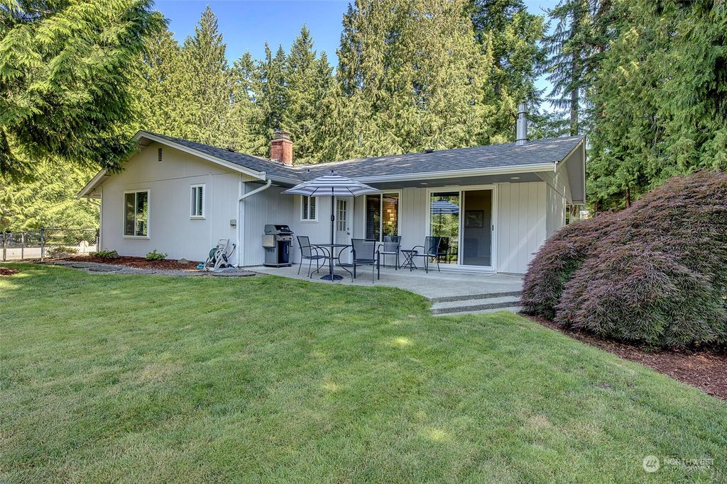 Photo of 21829 Villa Drive, Snohomish, WA 98296 (MLS # 2129557)