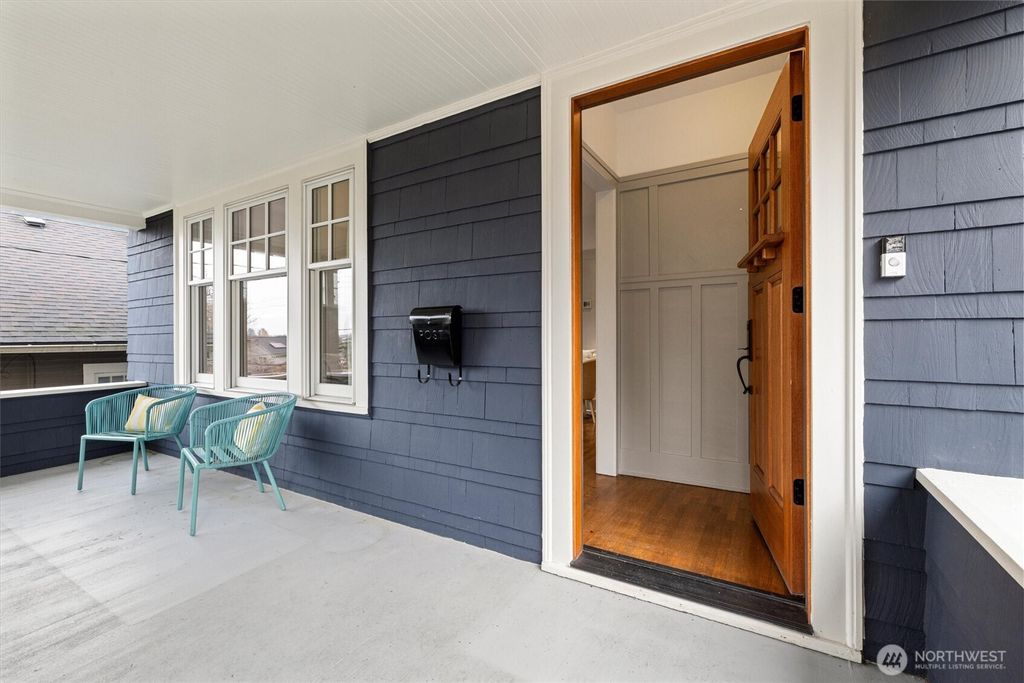 Photo of 2912 3rd Avenue N, Seattle, WA 98109 (MLS # 2465944)