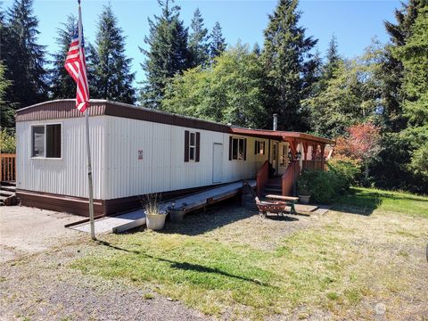 A home in Hoquiam