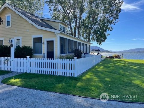 117 Barefoot Lane E, Oroville, WA 98844 - MLS#: 2293935