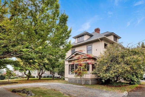 Photo of 1505 Broadway, Bellingham, WA 98225 (MLS # 2585948)