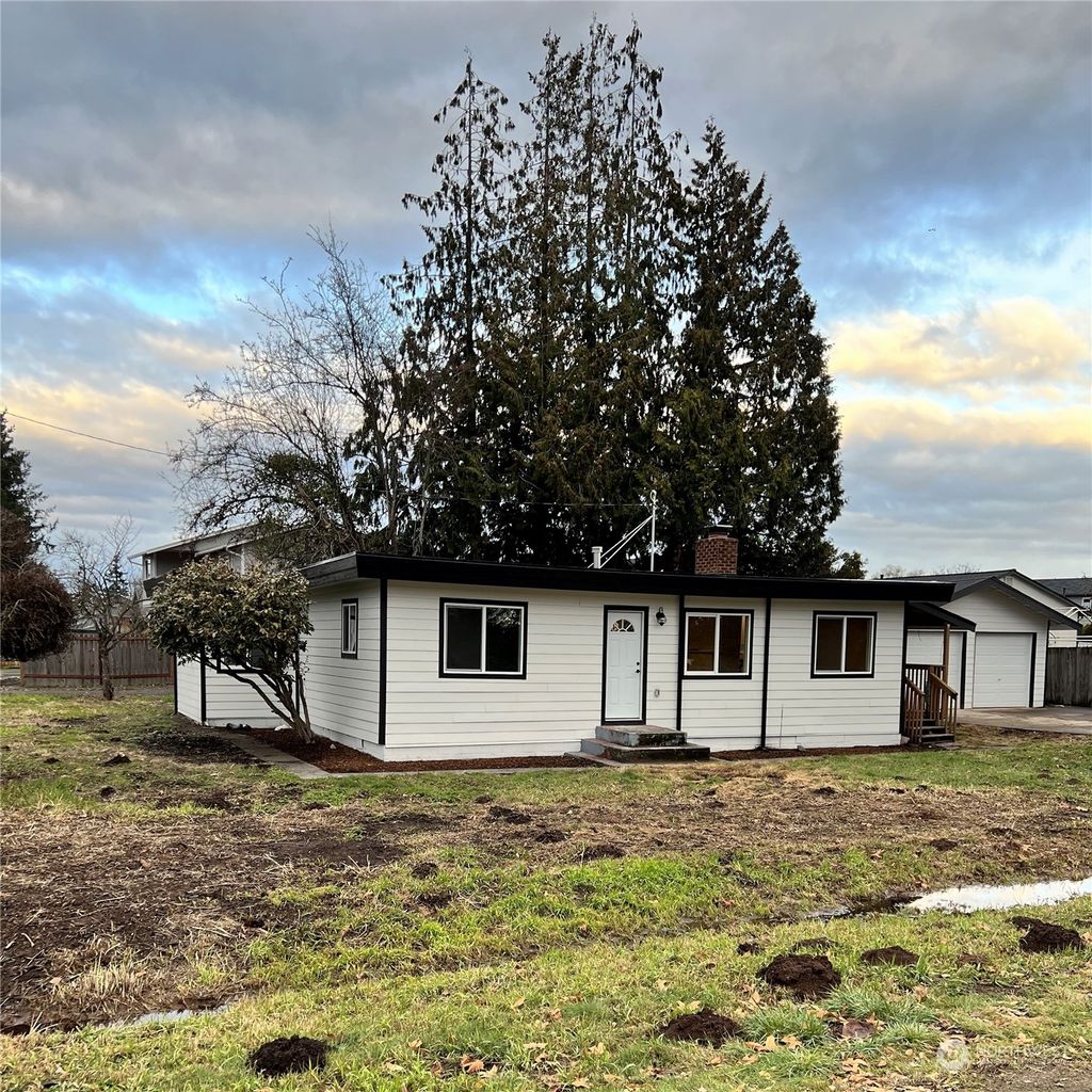 Photo of 440 Tacoma Boulevard, Algona, WA 98001 (MLS # 2020285)